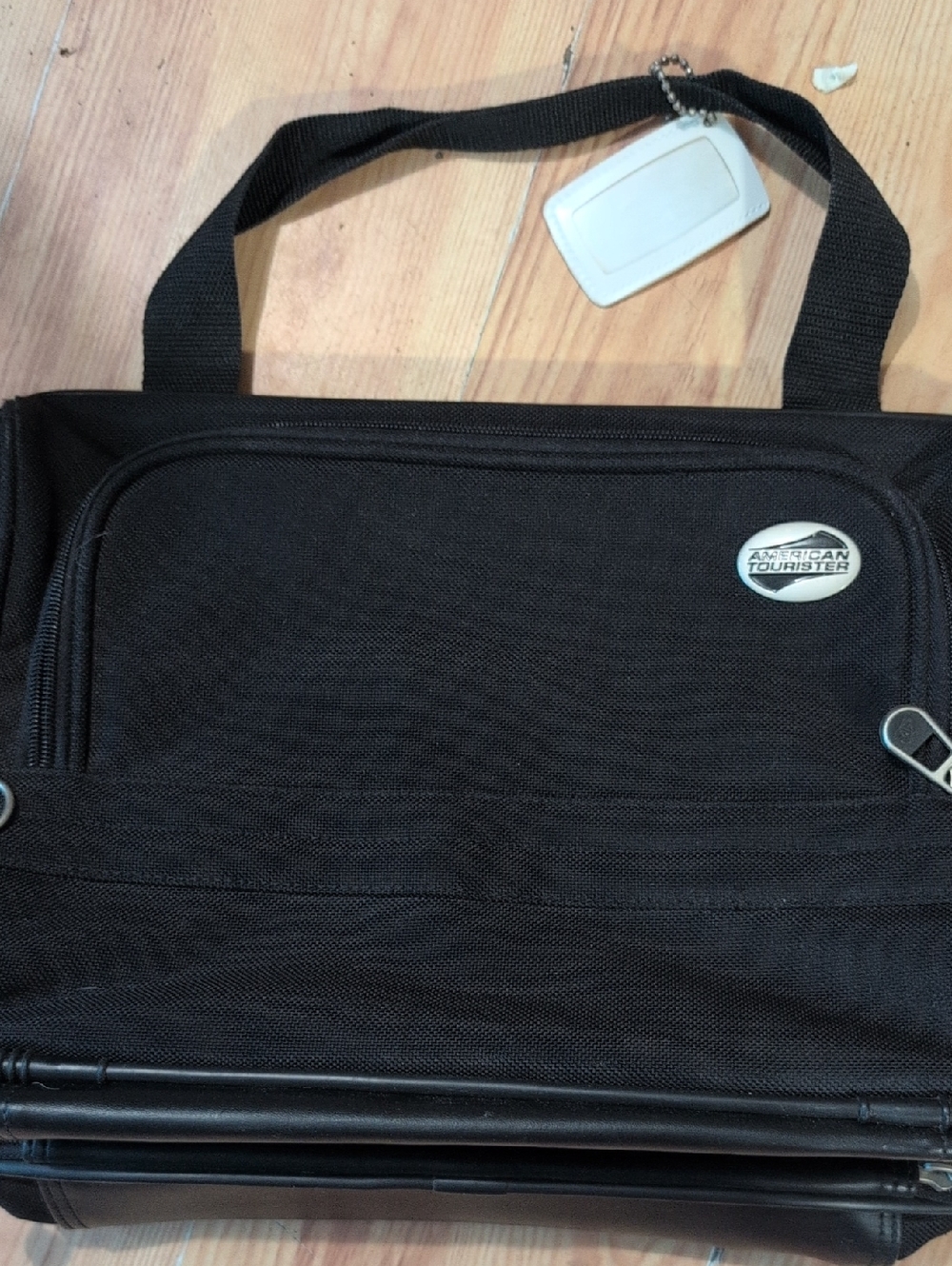 American Tourister Black Men's Travel Tote Bag